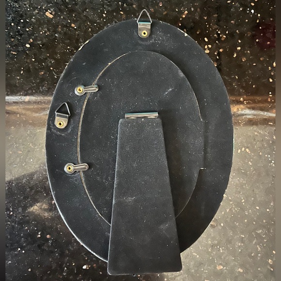 Green Rhinestone Oval Picture Frame - Picture 6 of 9